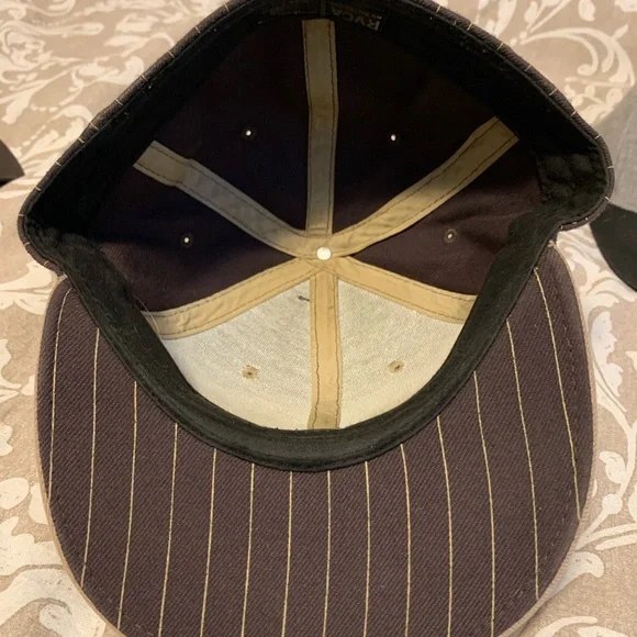 Rare RVCA full back hat - Picture 2 of 3